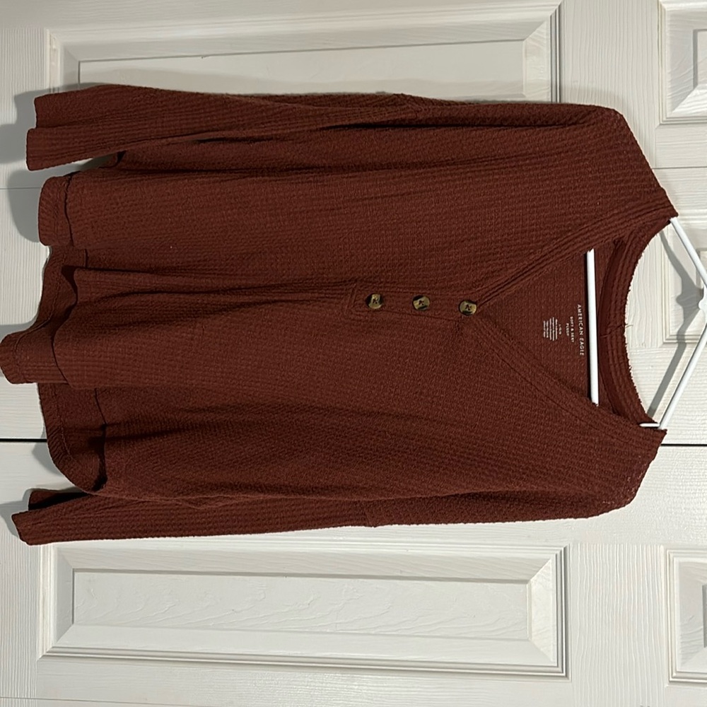 AMERICAN EAGLE SWEATER